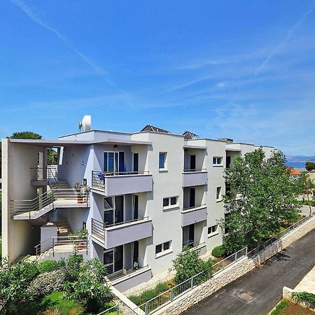 Apartmani Marija Постира Экстерьер фото