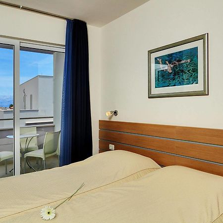 Apartmani Marija Постира Экстерьер фото