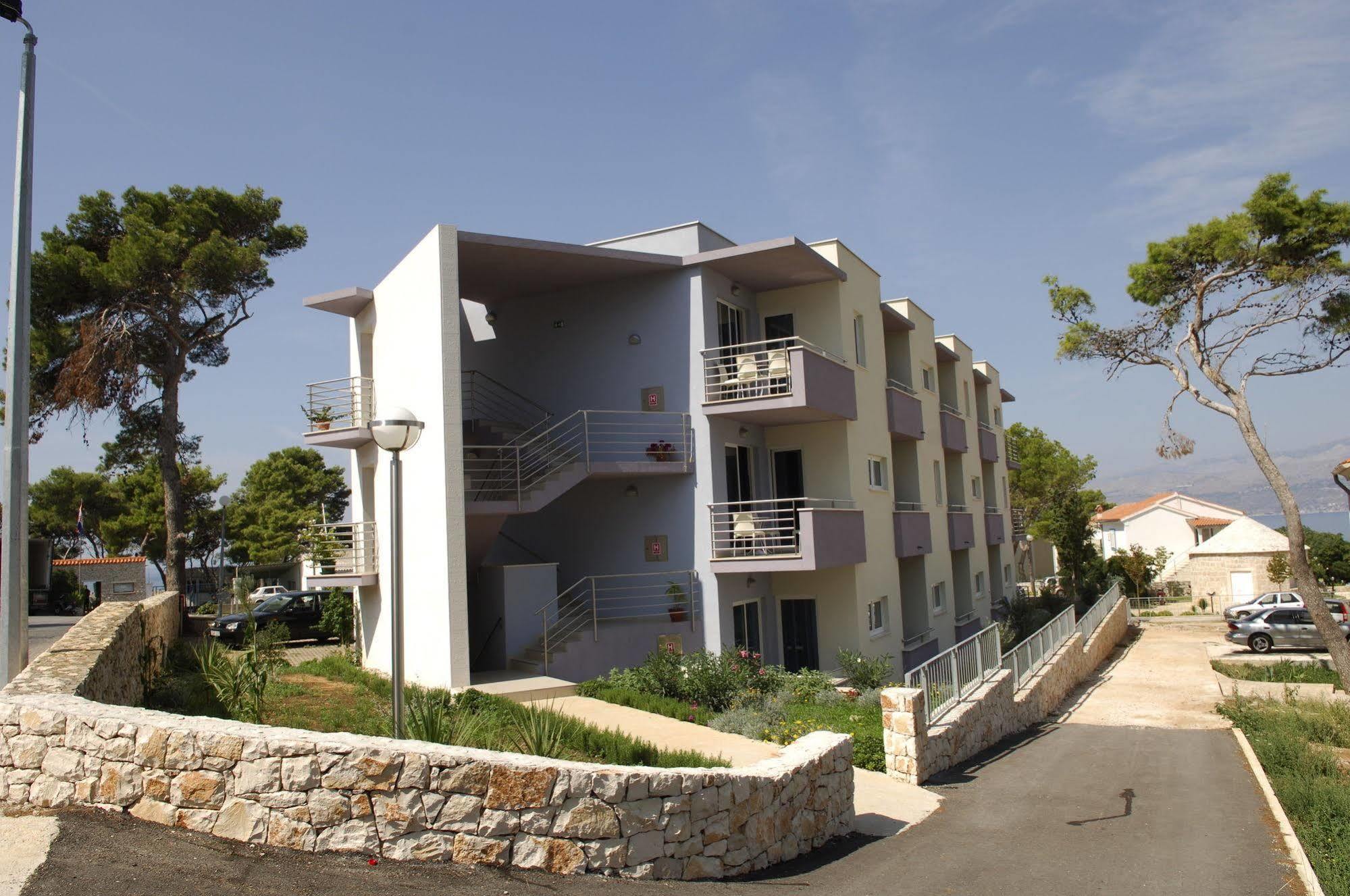 Apartmani Marija Постира Экстерьер фото